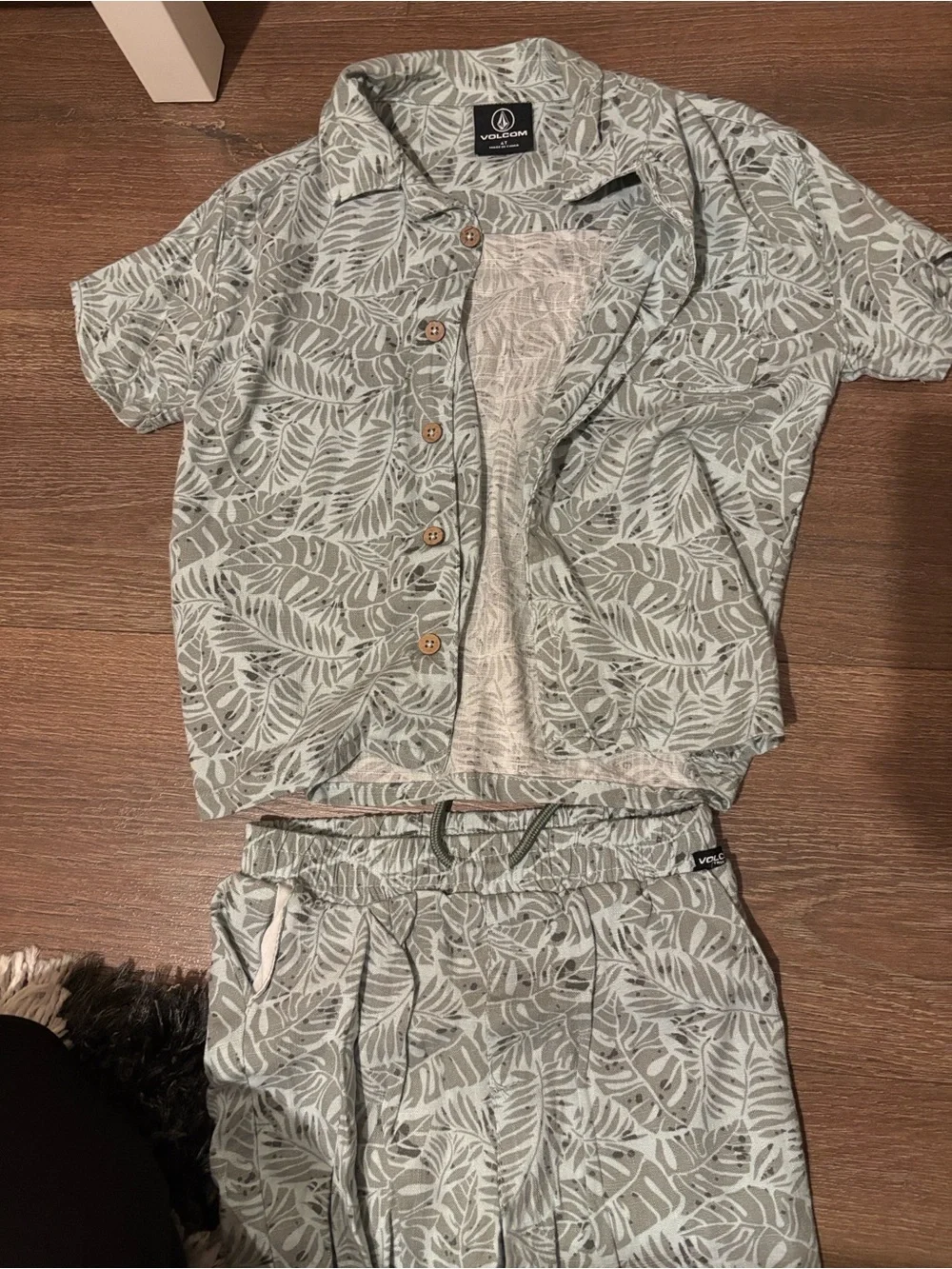 Volcom Boys Green Leaf Print Matching Shirt & Shorts Set NWOT Linen & viscose